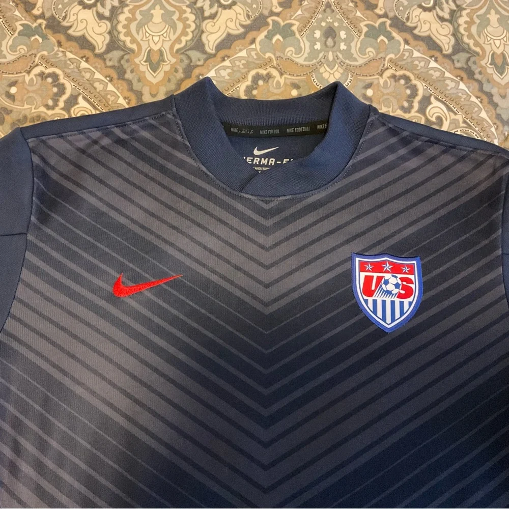 Mint Vintage Nike Therma Fit 2008 USA USWNT Soccer Pullover Women’s Sz M Worn 1x - Picture 2 of 11